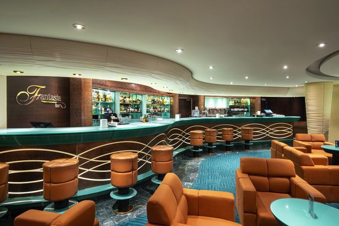Fantasia Bar